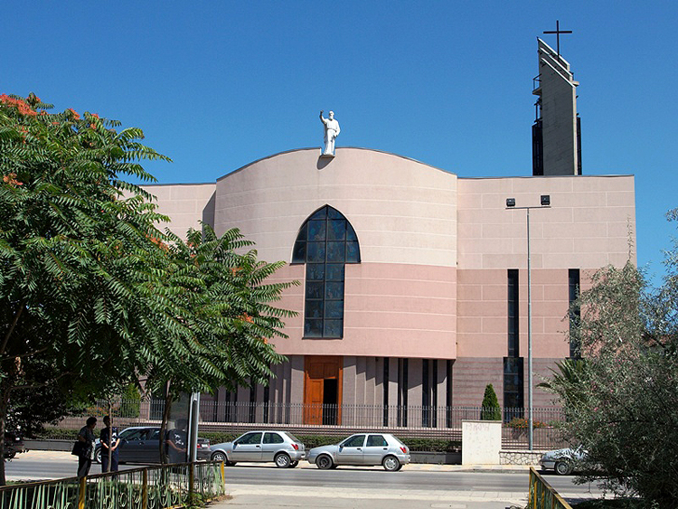 2012-06 AL - Tirana-kostel sv. Pavla