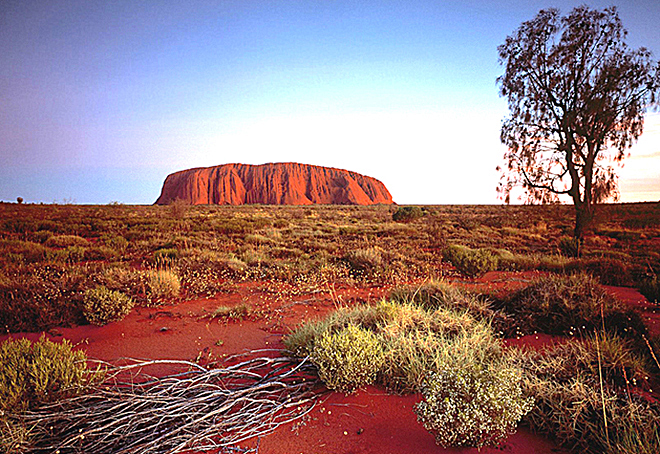 1997-04  AUS - NT-Uluru NP (Ayers Rock) uprostřed Austrálie
