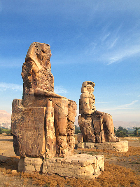 2000-08 EGY - Horní Egypt-Luxorská torza soch