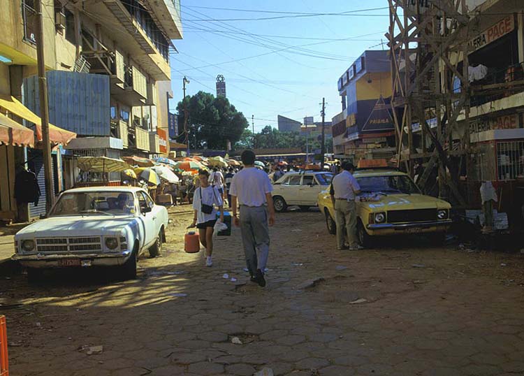 2003-04 PY - Ciudad del Este-cesta k big tržišti